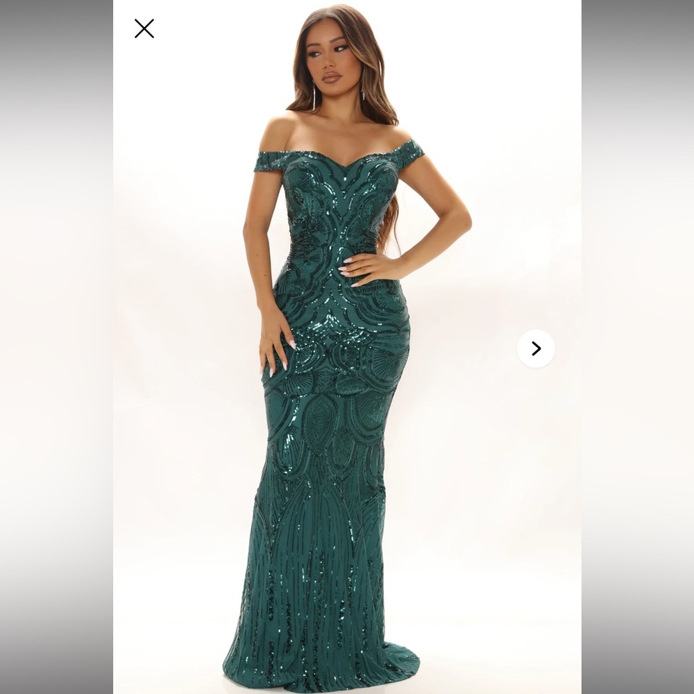 Elegant Green Off-Shoulder Dress